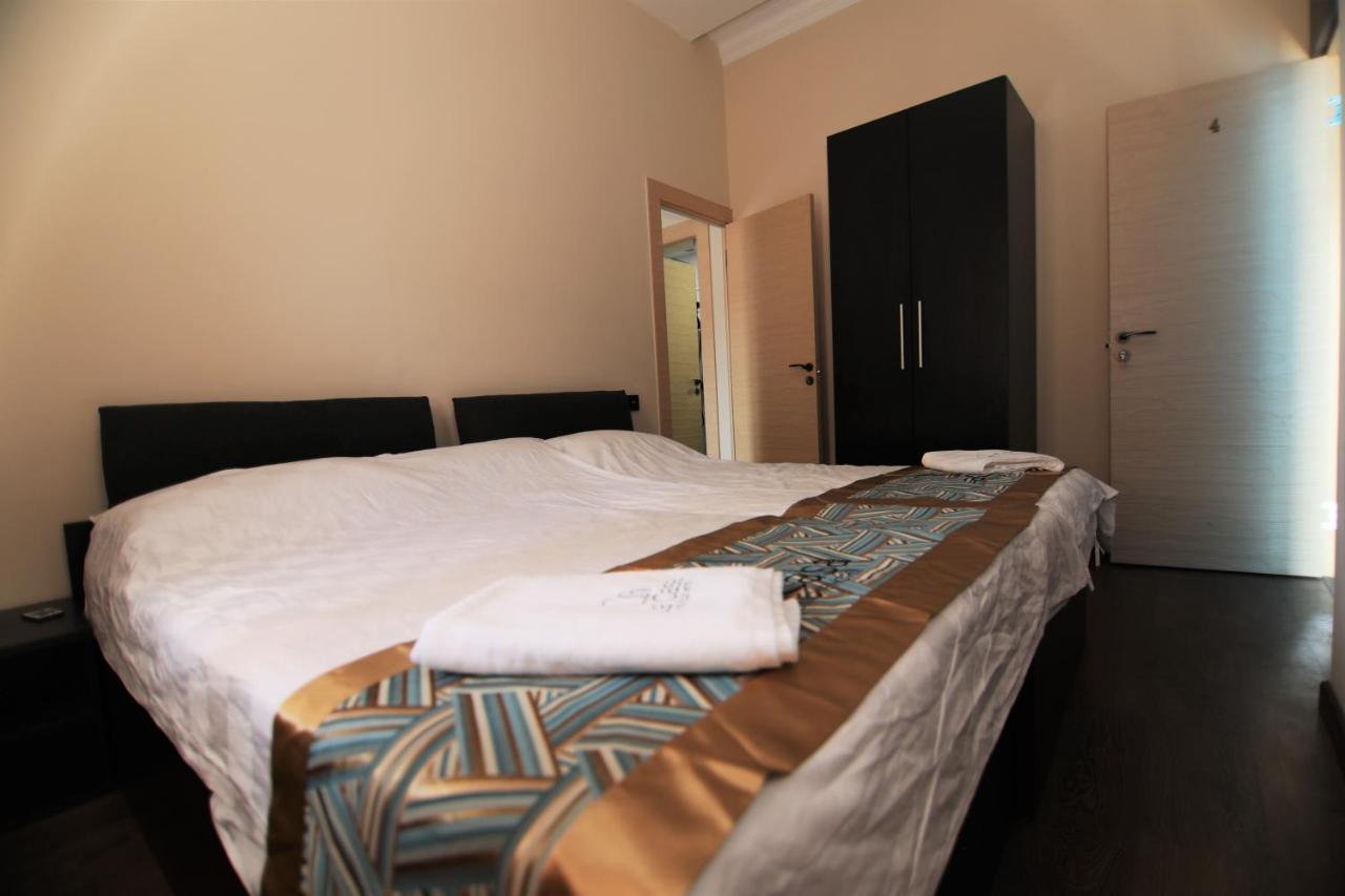 La Casa Hotel Erevan Esterno foto