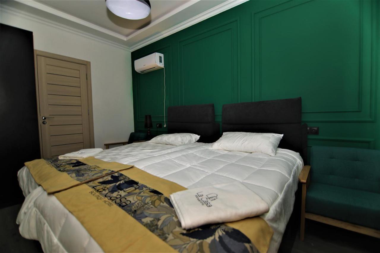 La Casa Hotel Erevan Esterno foto